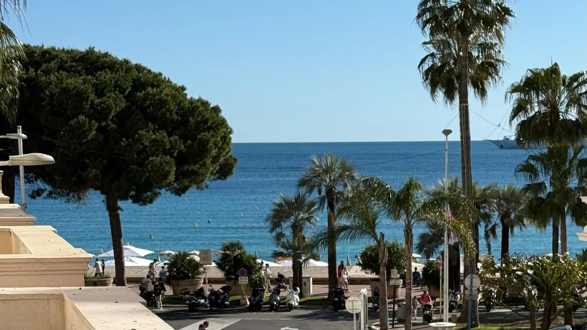 Cannes Croisette Miramar Escape